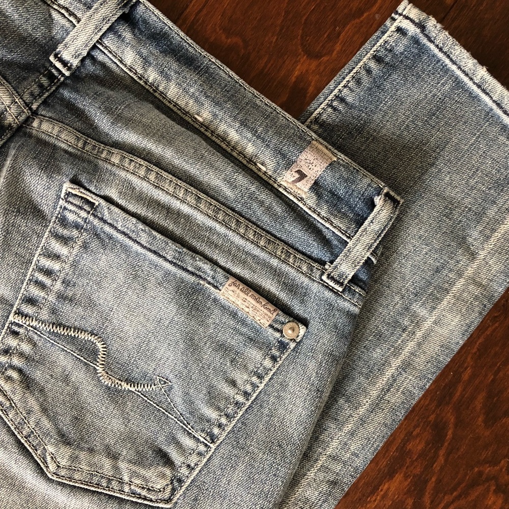 7 For All Mankind | Roxanne Jeans - Picture 4 of 7